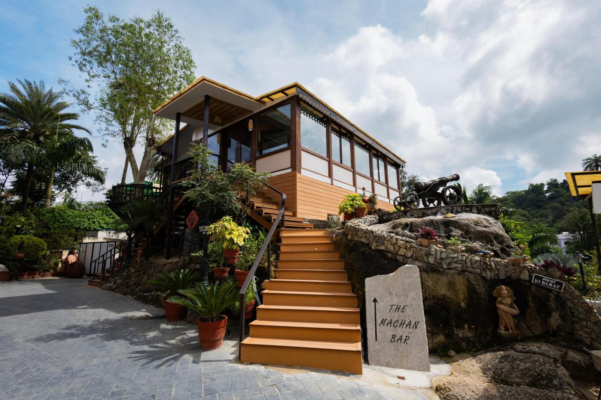 Chacha Inn The Garden Retreat Ābu Exteriör bild